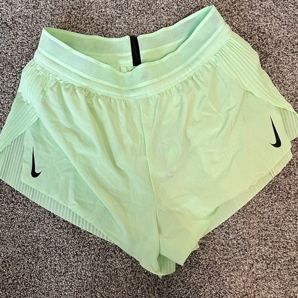 Nike Women's Vapor Green Aeroswift Shorts